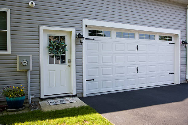 24/7 Emergency Garage Door Panel Replacement experts in Greensboro, NC